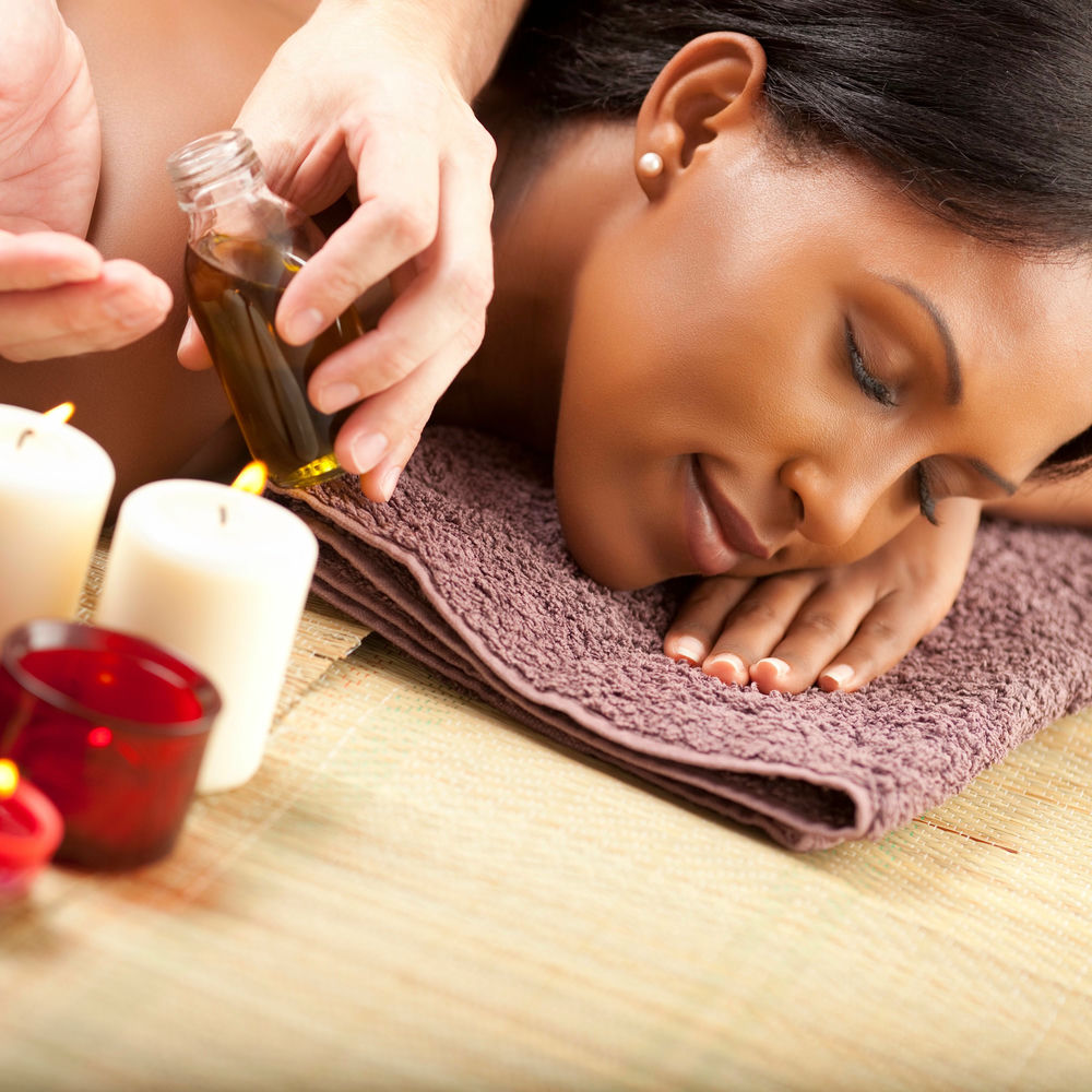 Aromatherapy & Essential Oils